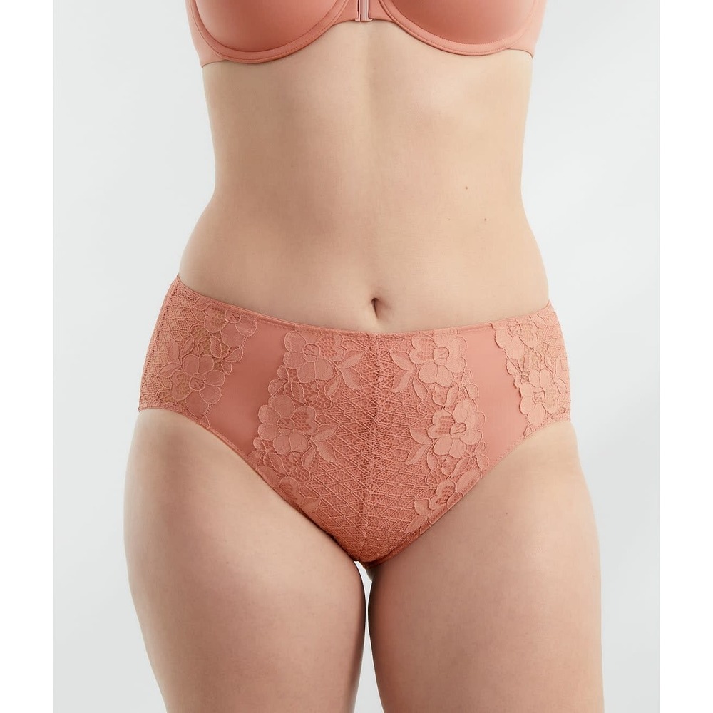 Bare necessities nwt pink burgundy red L‎ floral Coquette lace brief bundle set